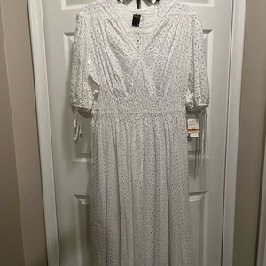 Taylor Woman dress. 16W. New with tags!